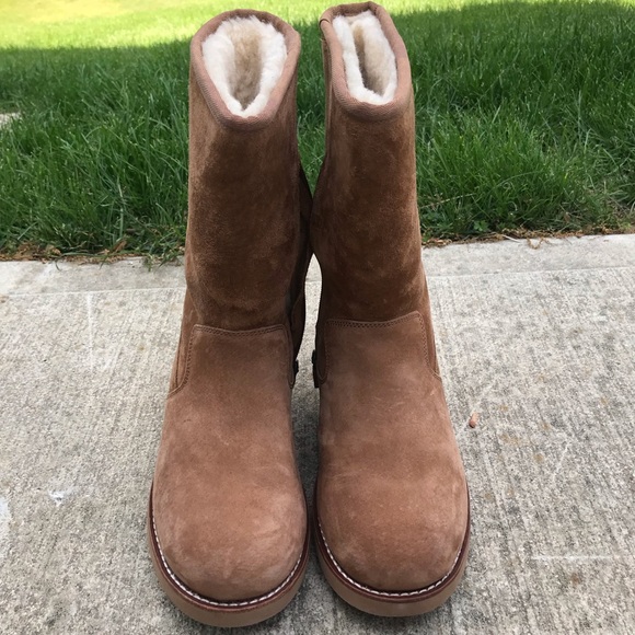 Ugg Chestnut Fairfax III Boots - Picture 4 of 9